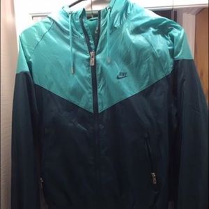 Small Women's Nike Jacket